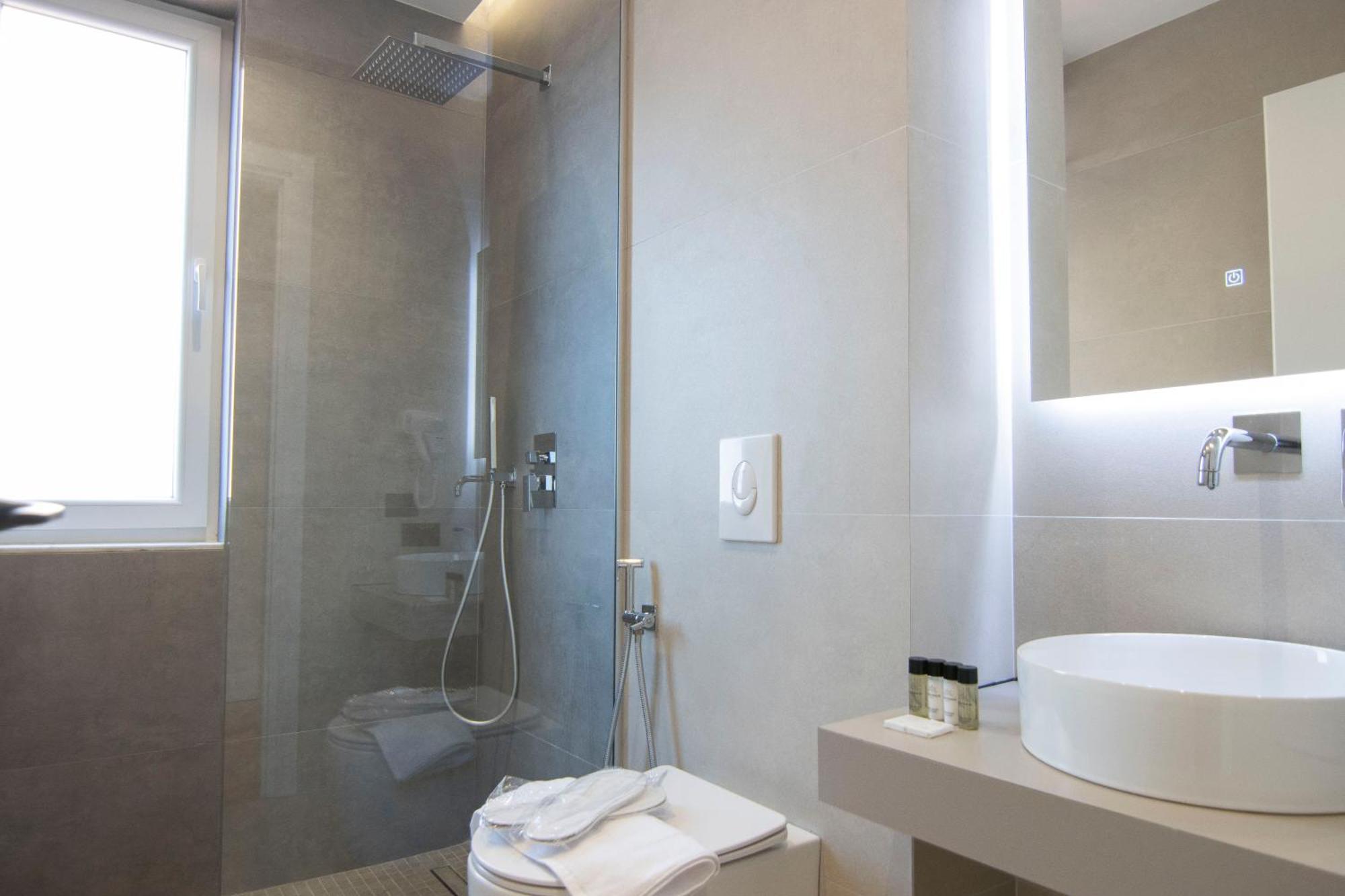 Mina Luxury Rooms 티라나 외부 사진