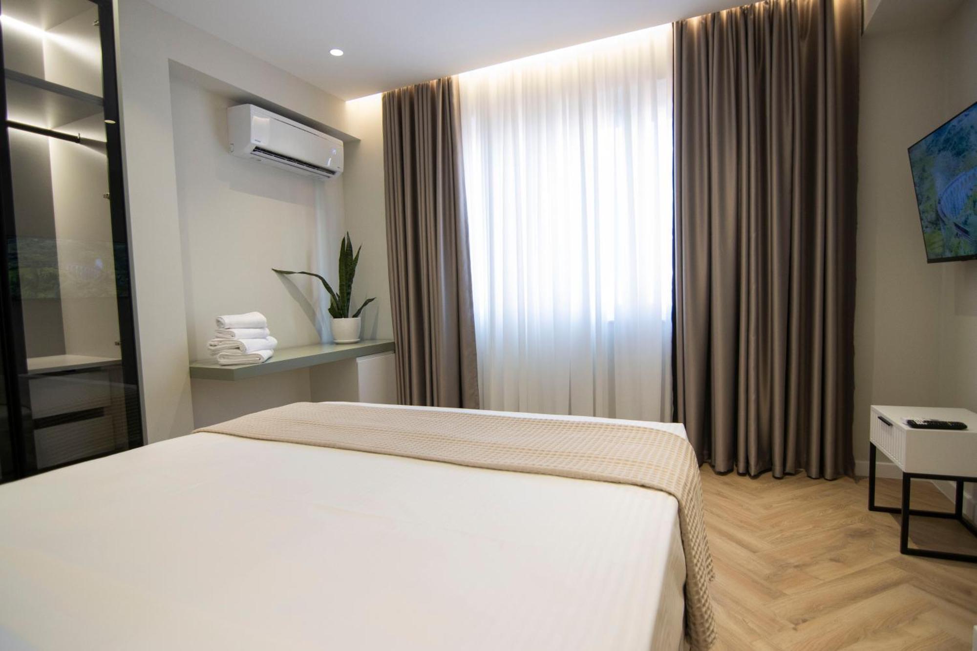 Mina Luxury Rooms 티라나 외부 사진