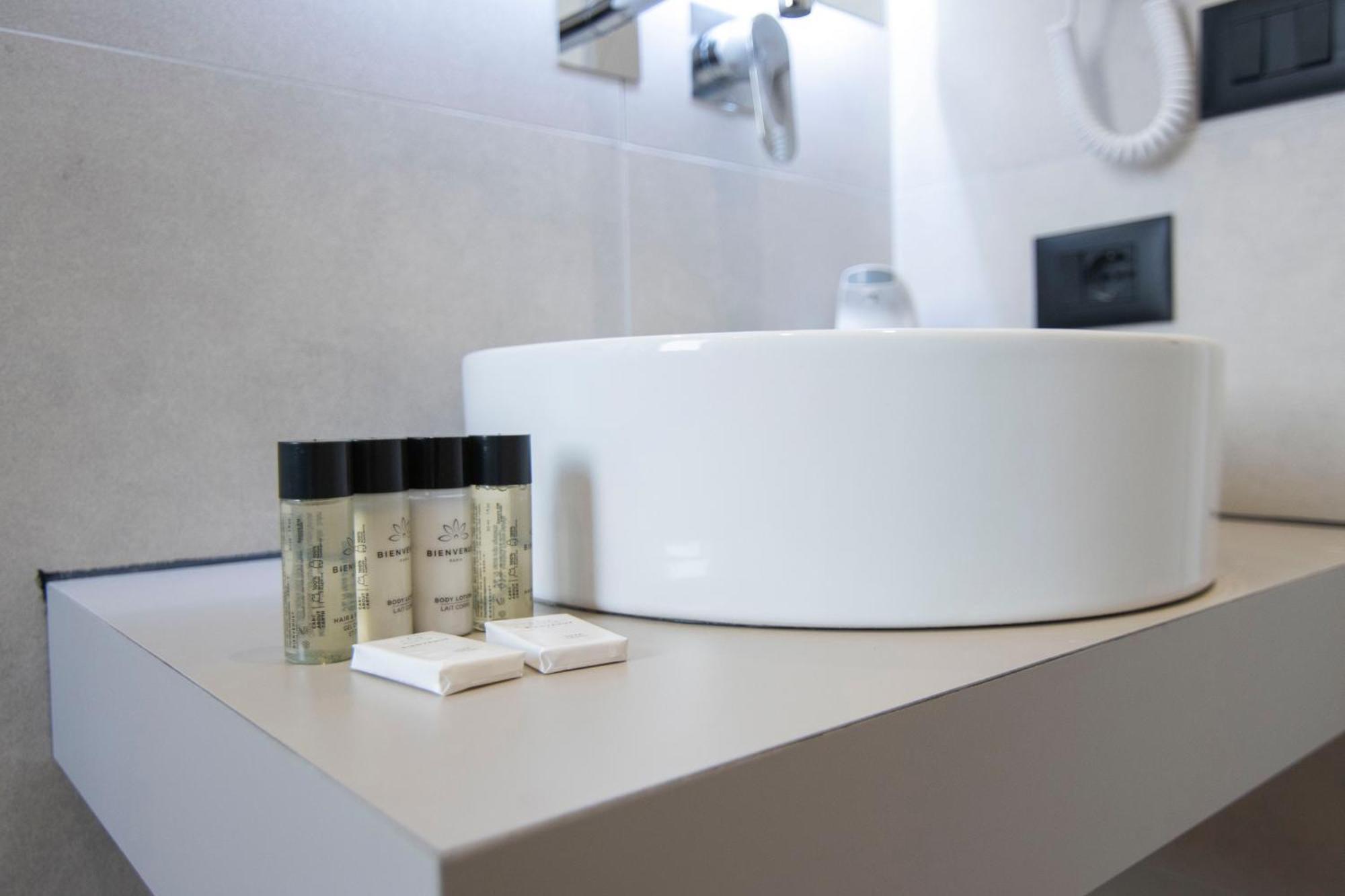 Mina Luxury Rooms 티라나 외부 사진