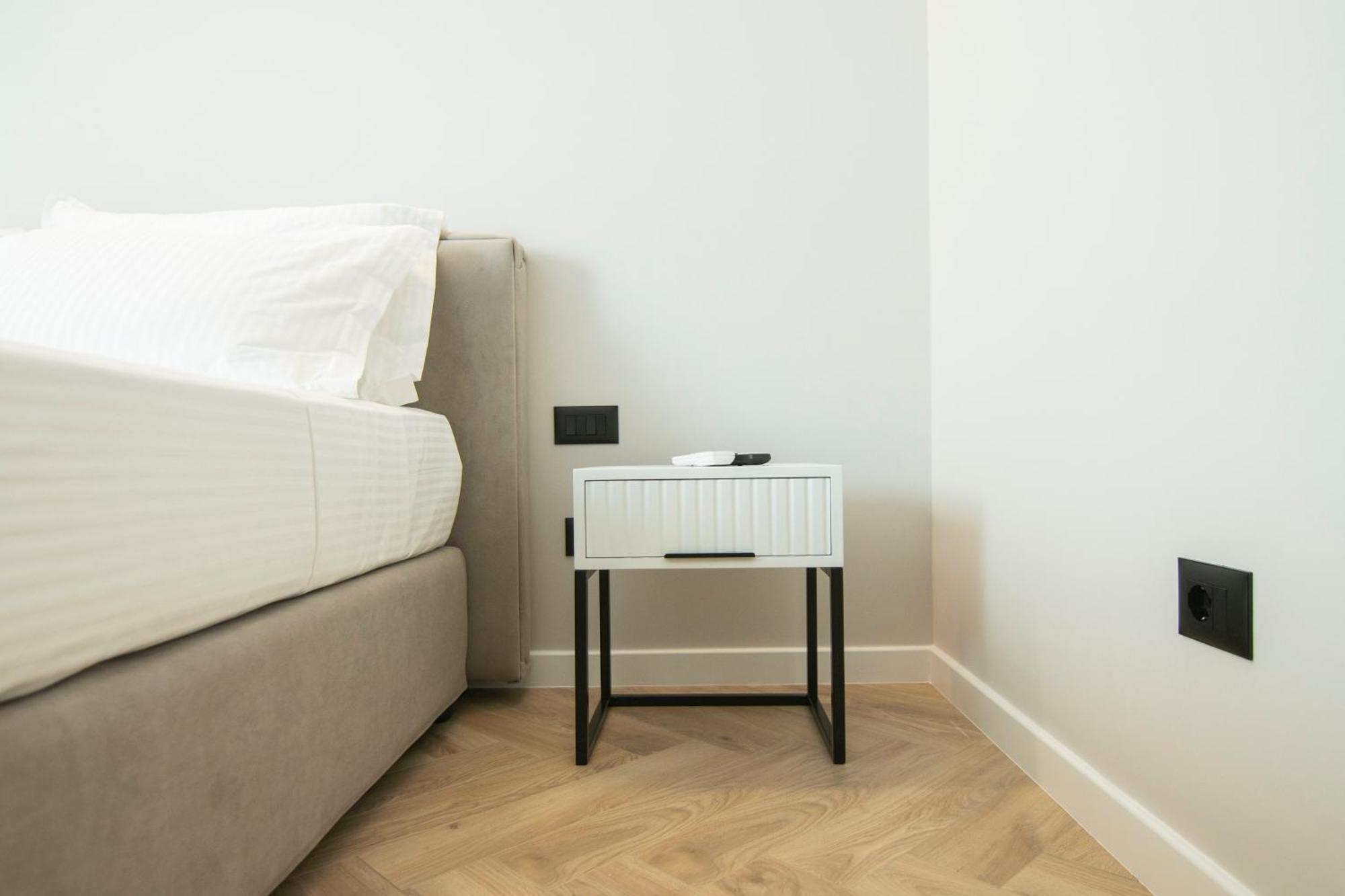 Mina Luxury Rooms 티라나 외부 사진