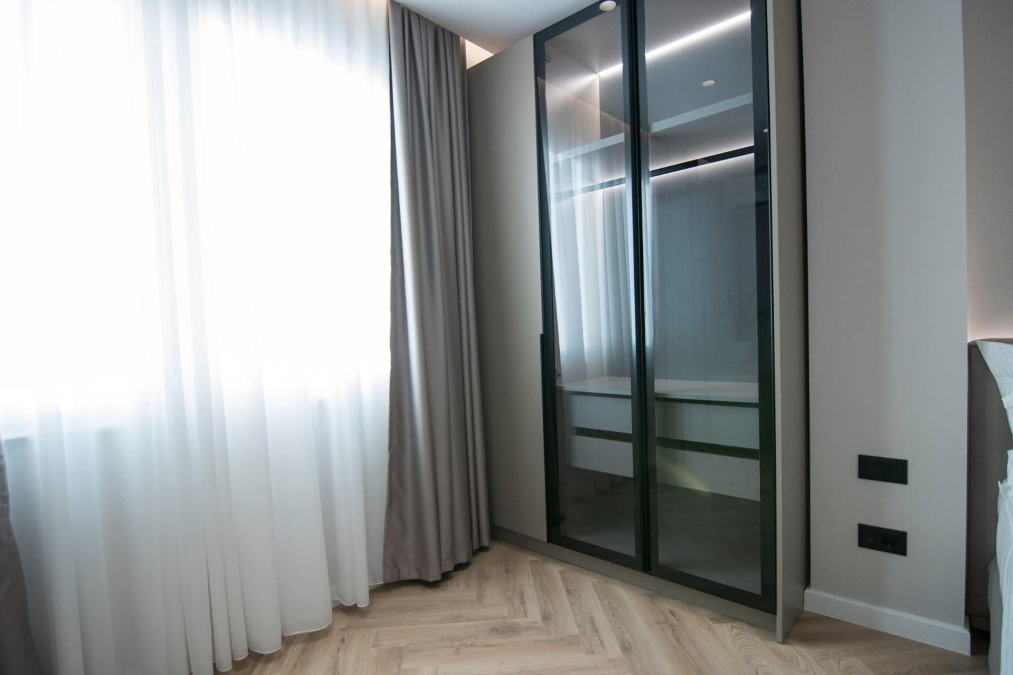 Mina Luxury Rooms 티라나 외부 사진
