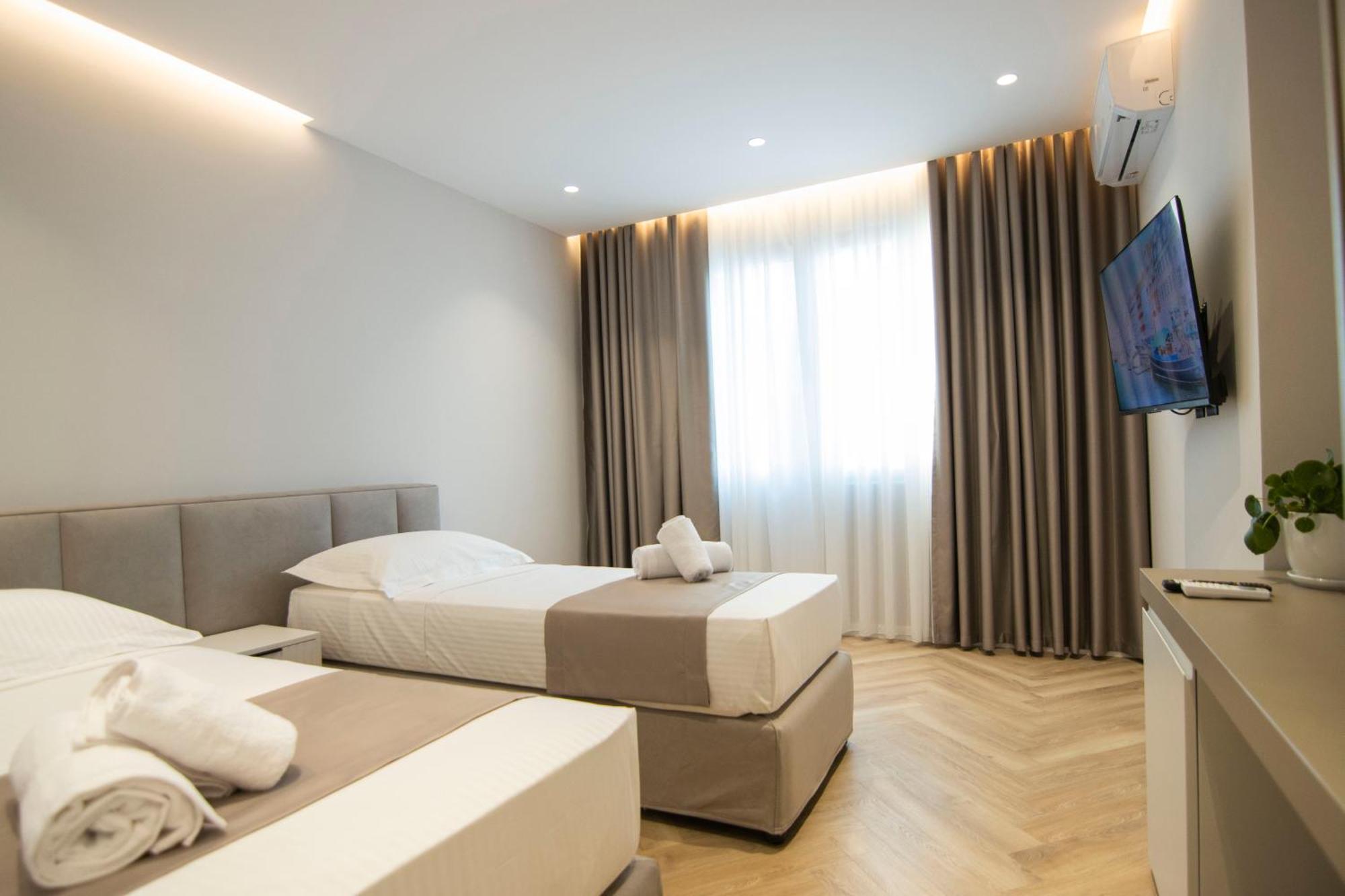 Mina Luxury Rooms 티라나 외부 사진