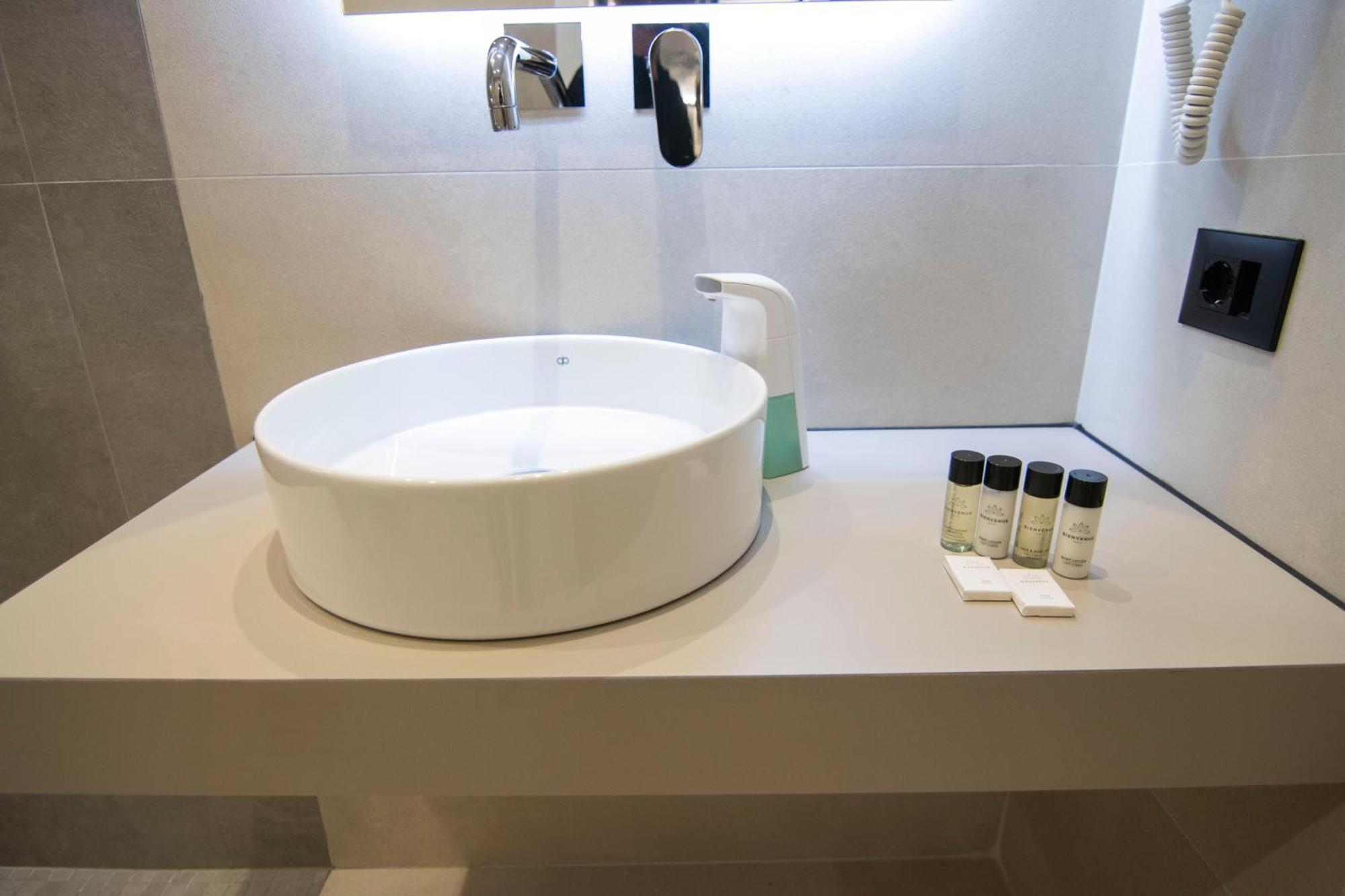 Mina Luxury Rooms 티라나 외부 사진