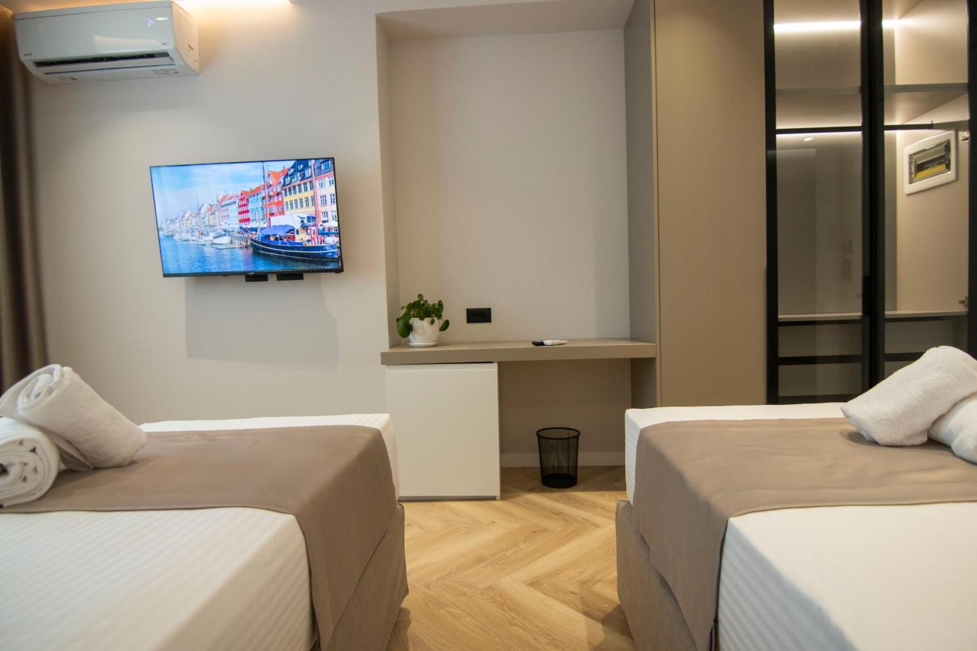 Mina Luxury Rooms 티라나 외부 사진
